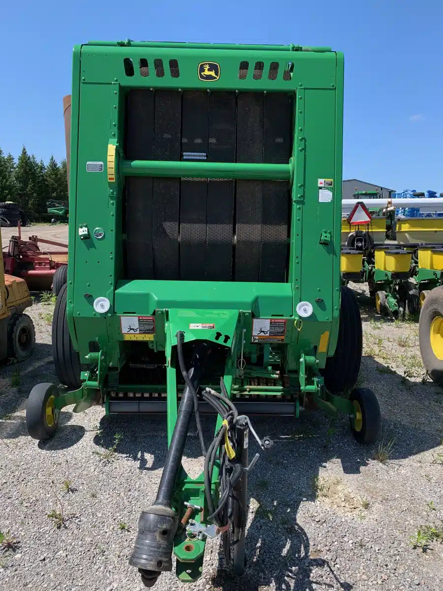 Gallery image 2 for 2018 John Deere 460M Round Baler
