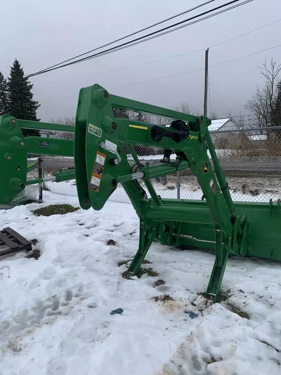 Gallery image 2 for Used 2021 John Deere 540M Front End Loader