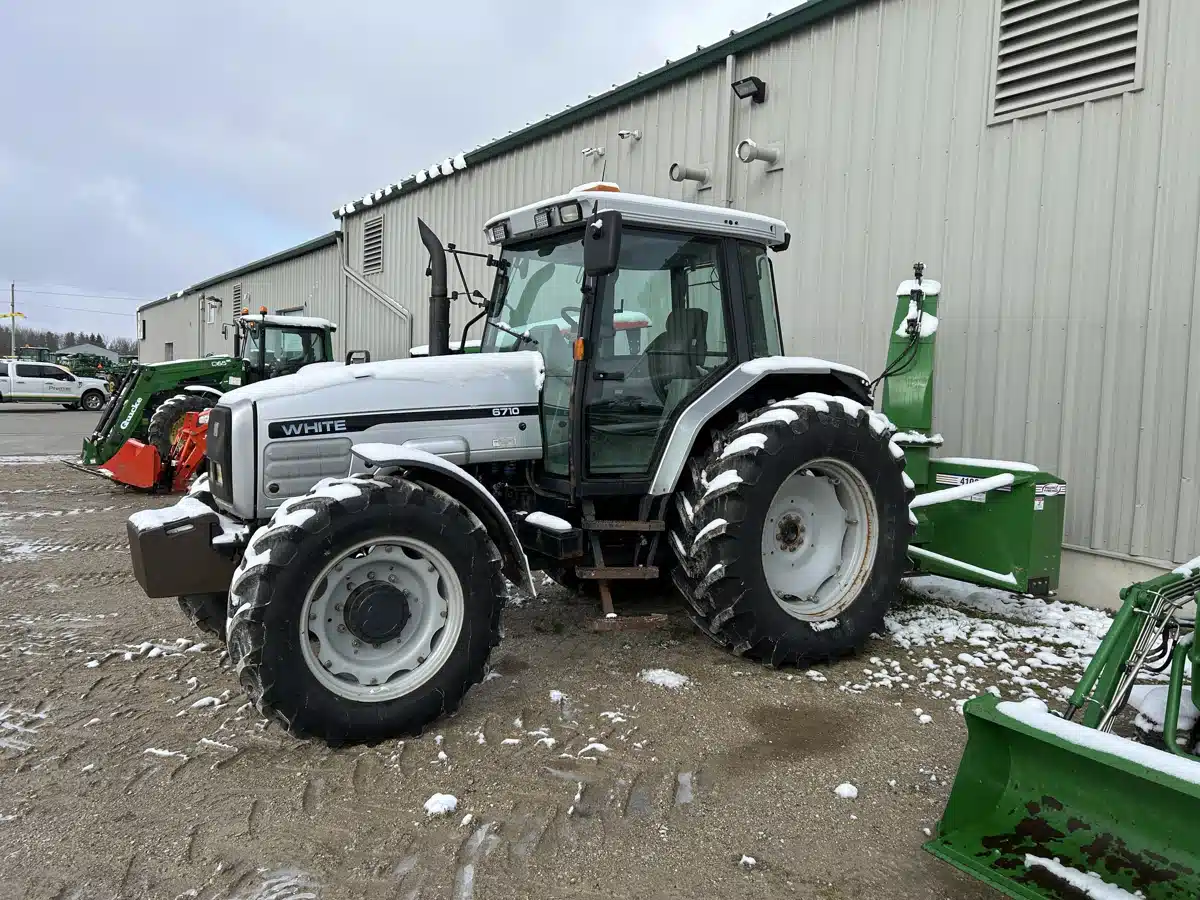 Used 2001 Oliver 6710 Tractor