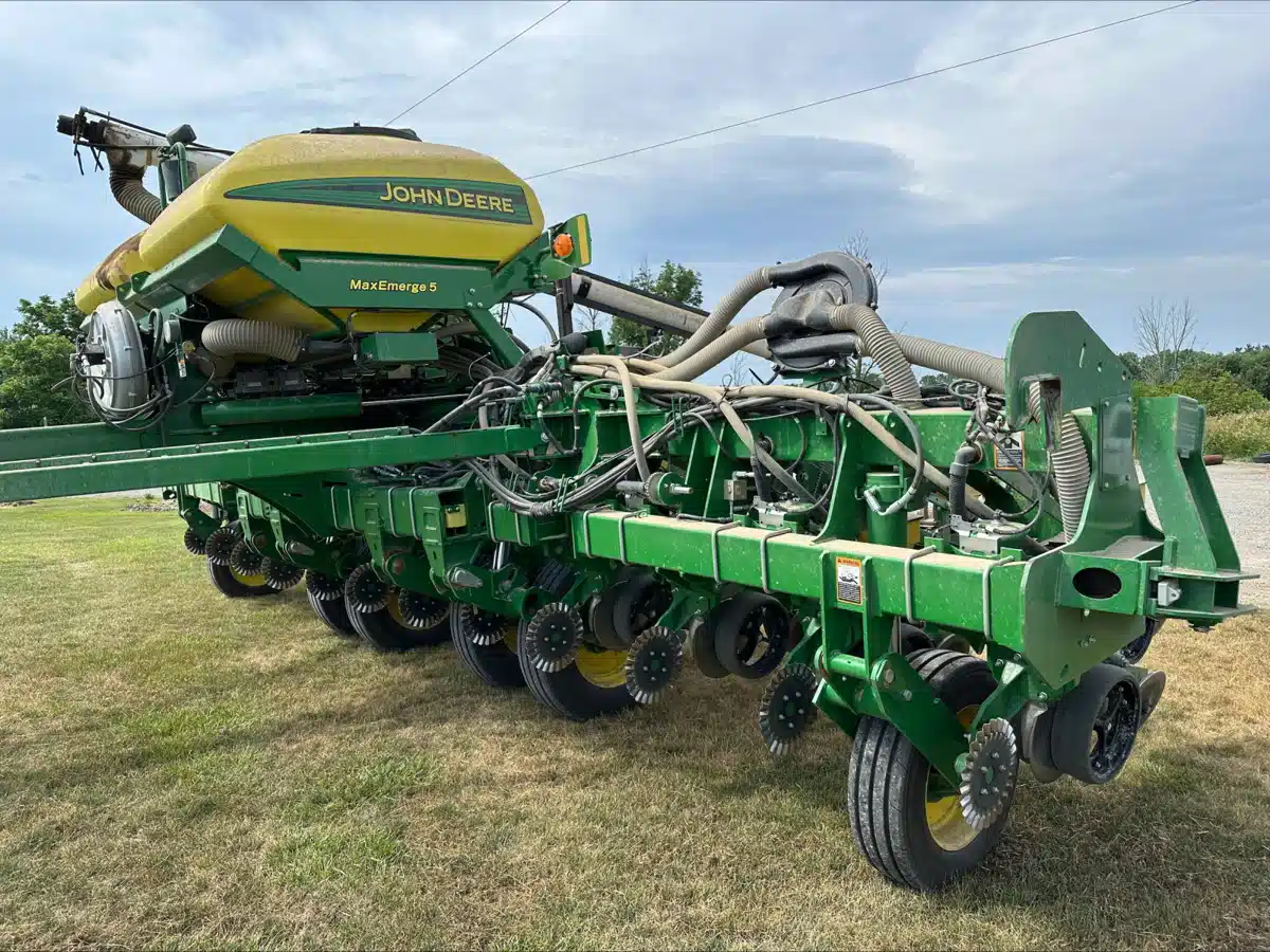 Used 2021 John Deere 1795 Planter