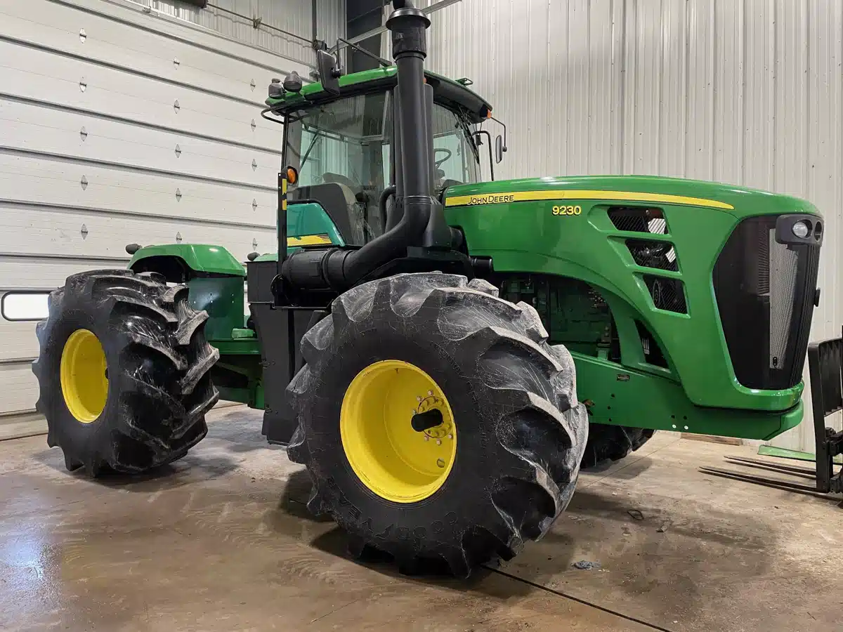 Gallery image 1 for Used 2010 John Deere 9230 Tractor