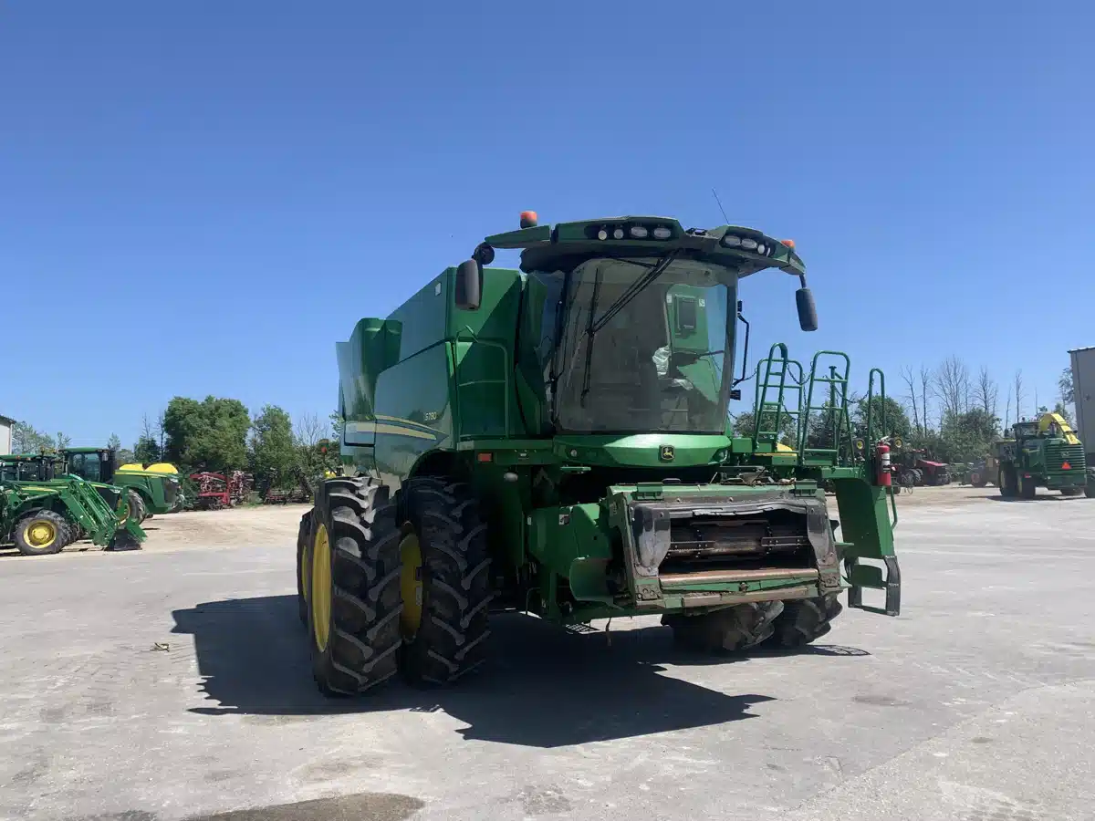 Gallery image 2 for 2018 John Deere S780 Combine