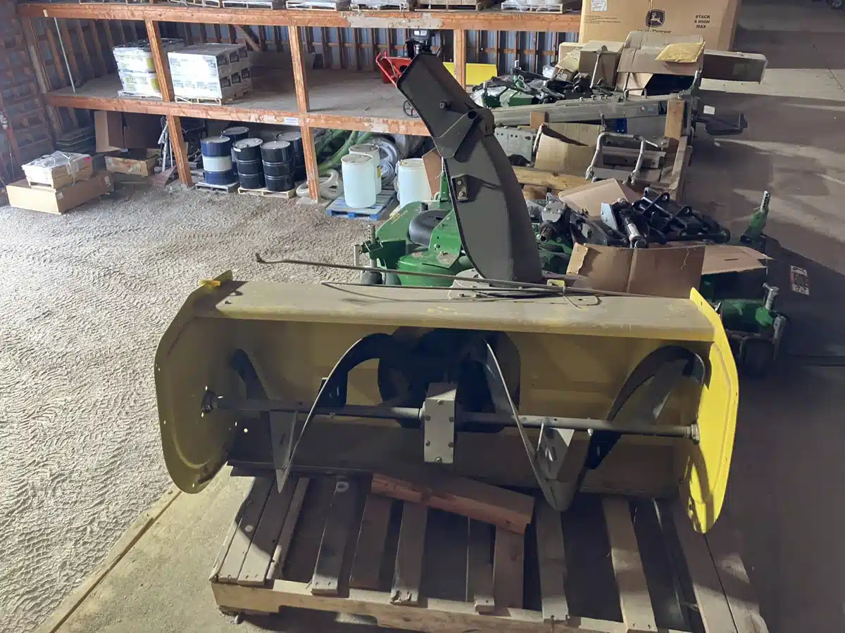 Gallery image 2 for Used 2012 John Deere SB47 Snow Blower