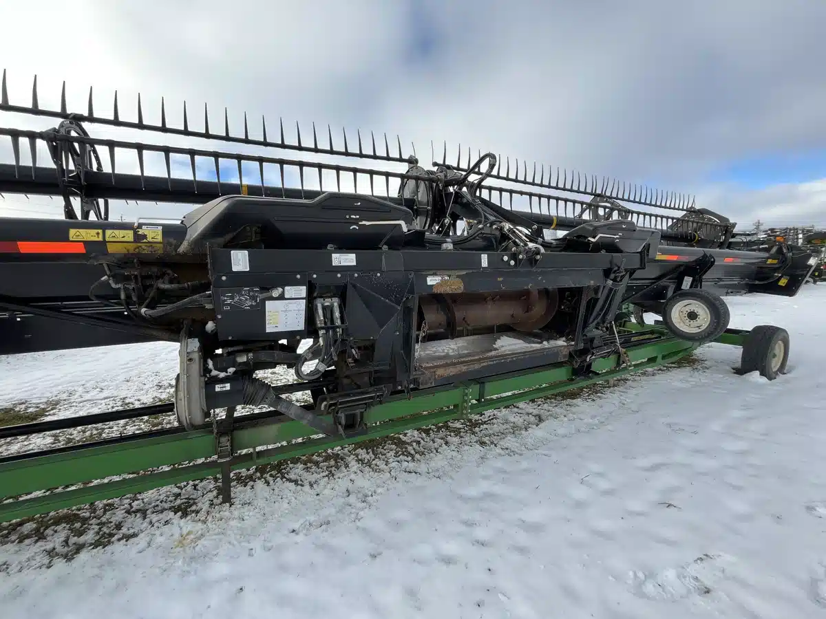 Gallery image 2 for Used 2017 MacDon FD75 Header - Flex Draper