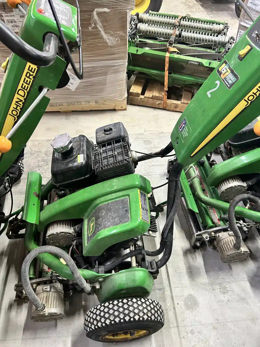 Gallery image 2 for John Deere 180E Mower - Golf Green