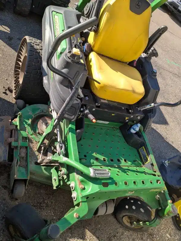 Gallery image 2 for 2020 John Deere Z930M Mower - Zero Turn