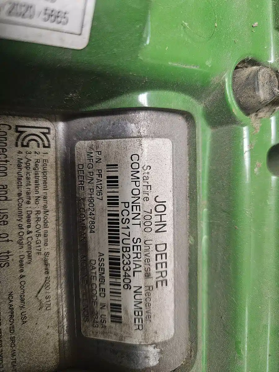 Gallery image 2 for John Deere 7000 Guidance System