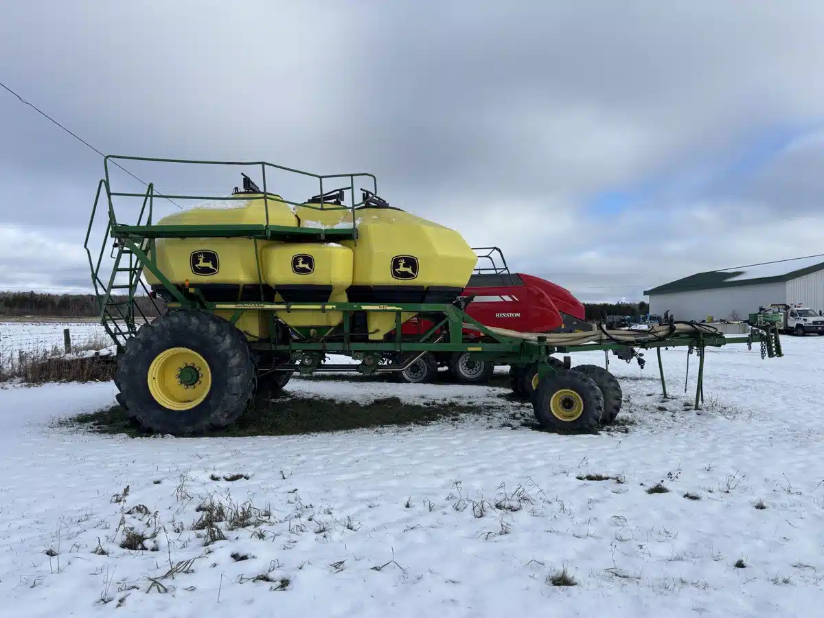Gallery image 2 for 2012 John Deere 1910 Air Drill