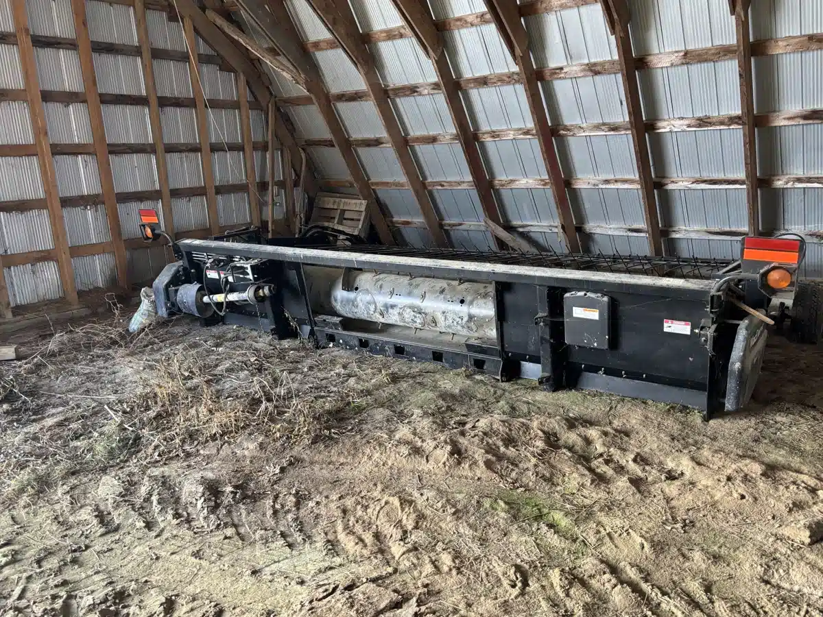 Gallery image 2 for MacDon PW7 Windrower