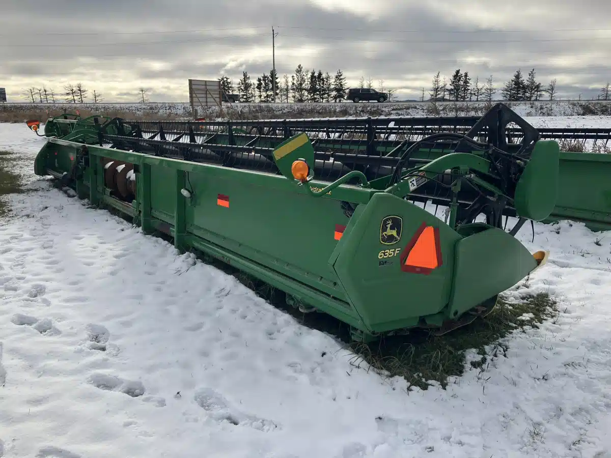 Gallery image 2 for 2009 John Deere 635F Header - Flex