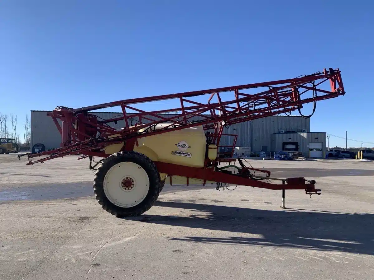 Gallery image 1 for Used 2004 Hardi COMMANDER 1200 Sprayer - Pull Type