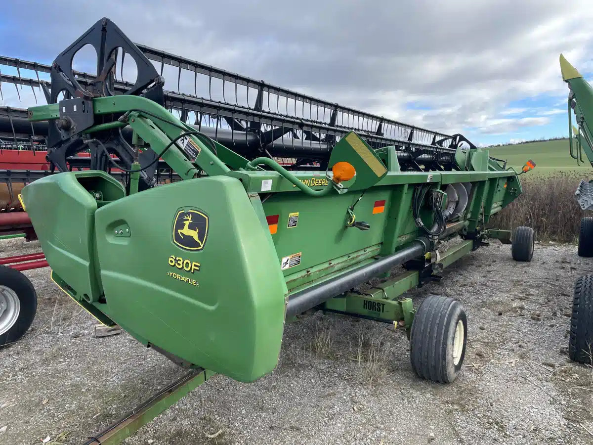 Gallery image 2 for Used 2004 John Deere 630F Header - Flex