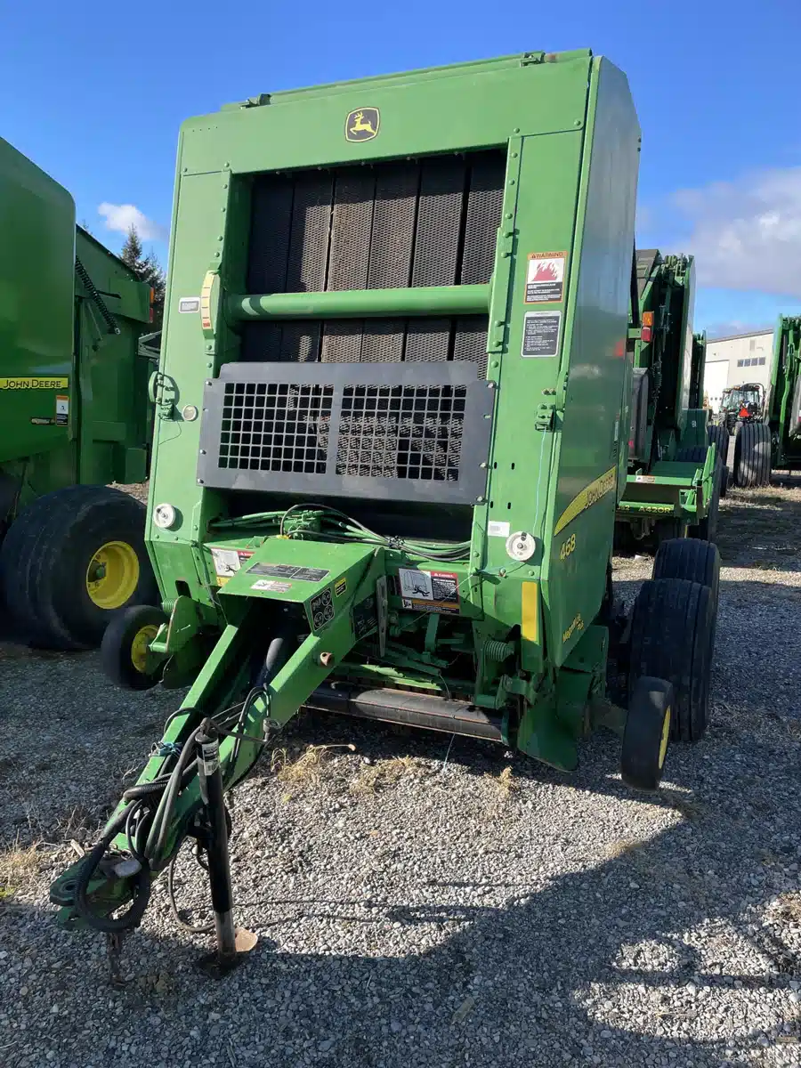 Gallery image 1 for 2008 John Deere 468 Round Baler