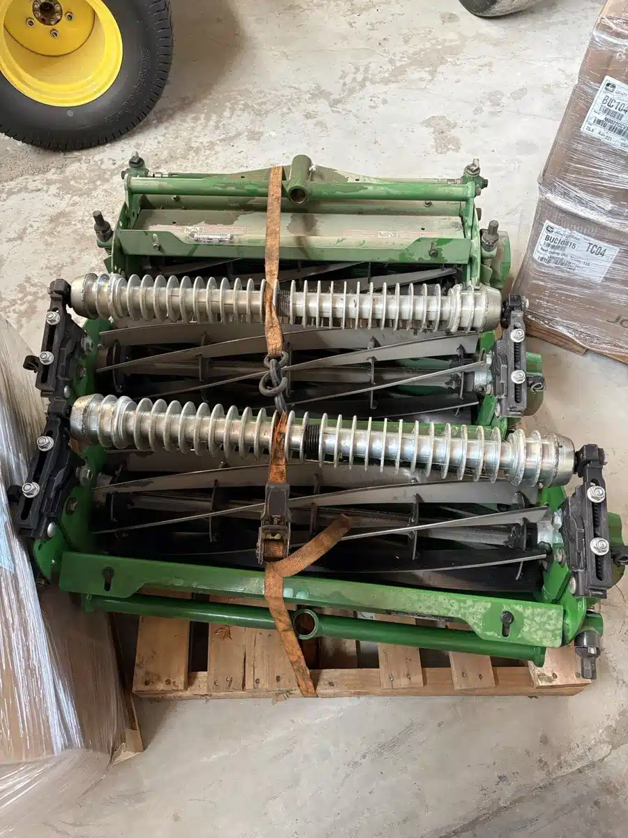 Gallery image 1 for 2024 John Deere 8 blade 2653 Heads Miscellaneous