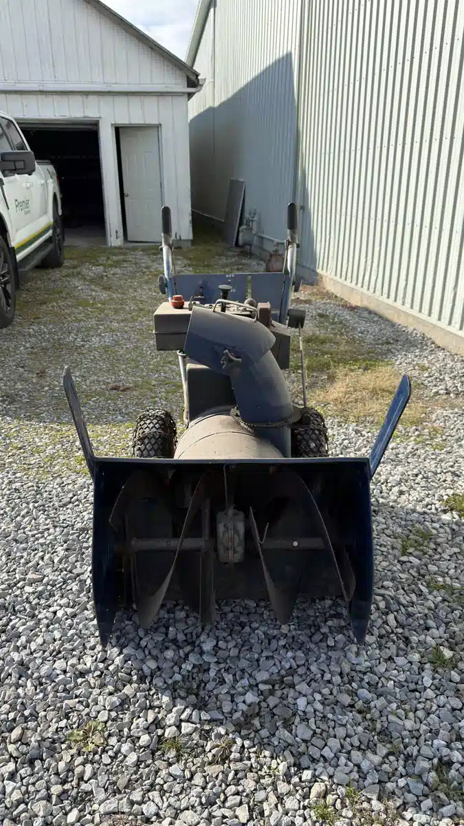 Used Unspecified Noma 8-27 Snow Blower