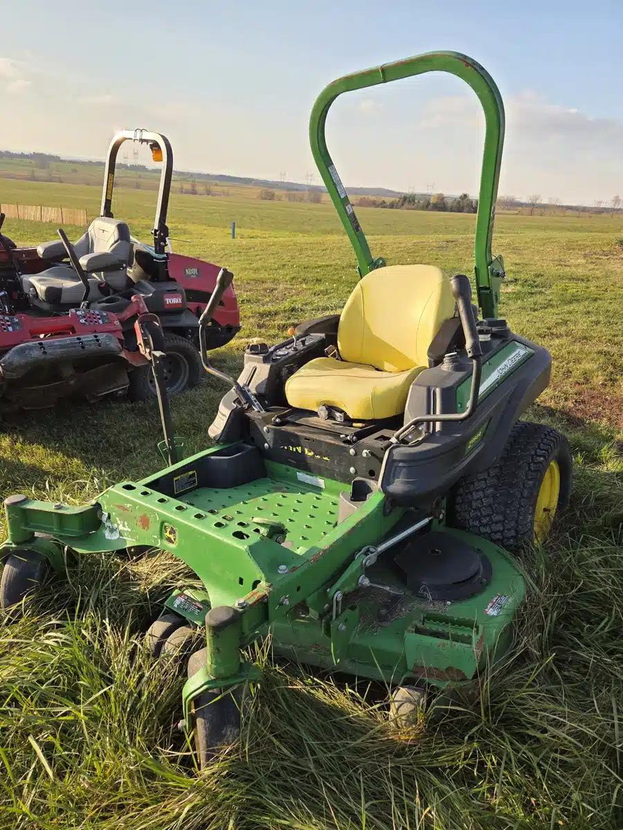 Gallery image 1 for 2016 John Deere Z950R Mower - Zero Turn