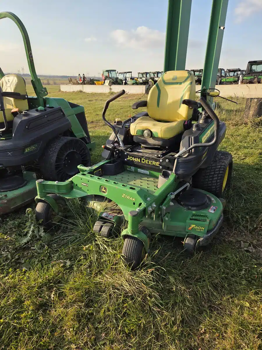 Gallery image 1 for Used 2022 John Deere Z930M Mower - Zero Turn