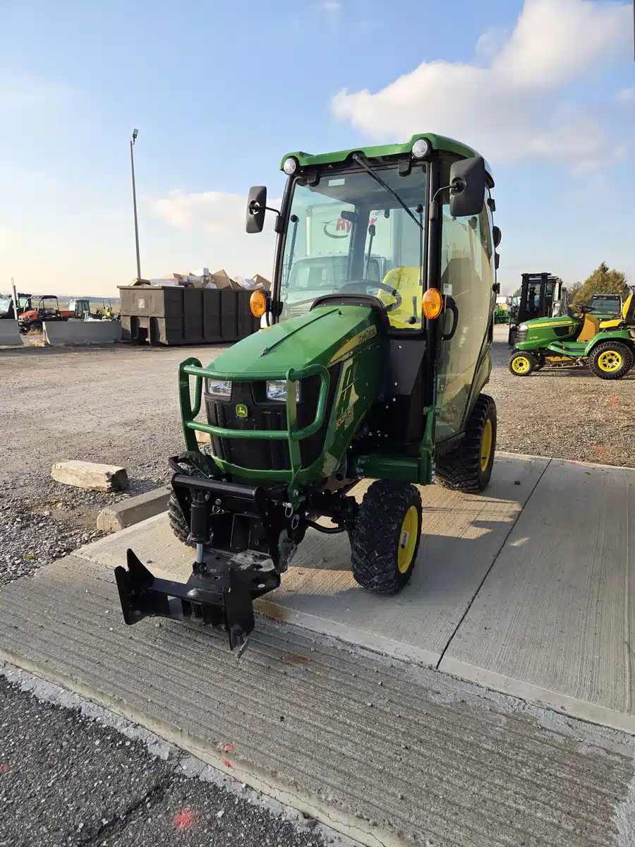 Used 2020 John Deere 1025R Tractor