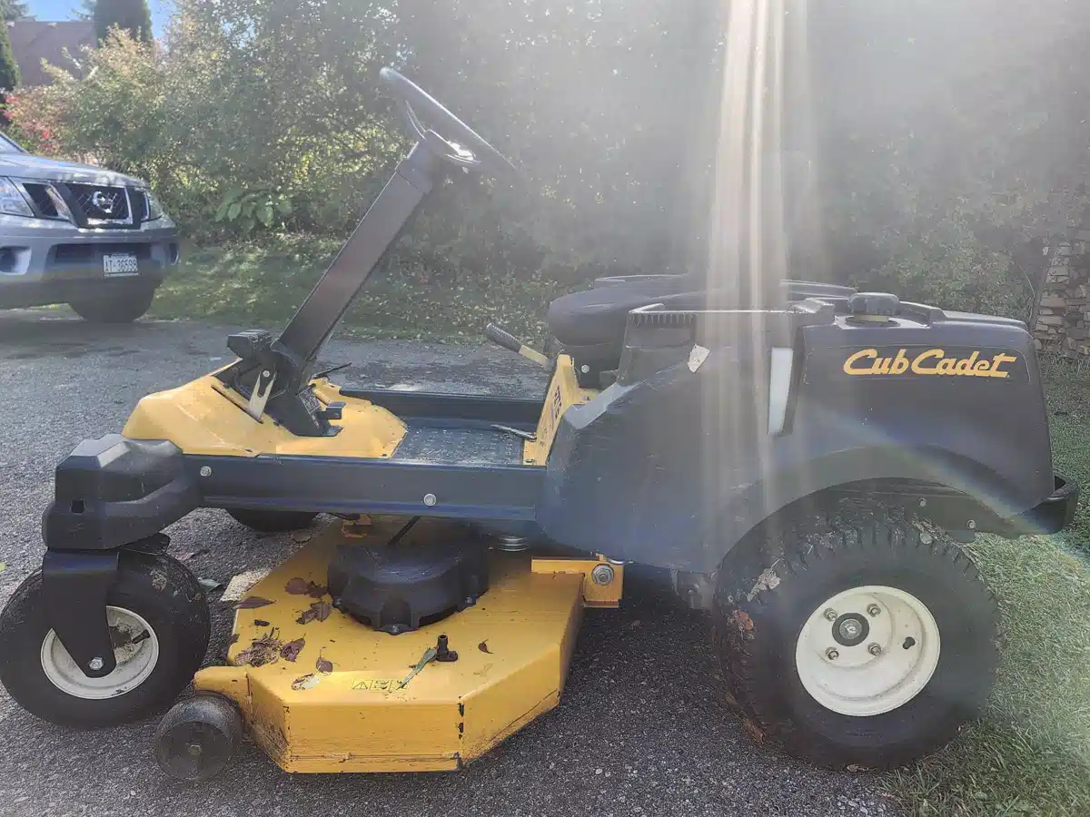 Gallery image 1 for 2017 Cub Cadet RTZS Mower - Zero Turn