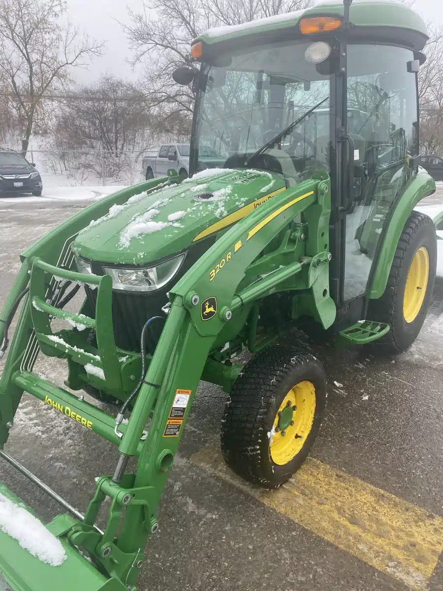 Gallery image 2 for 2019 John Deere 3039R Tractor