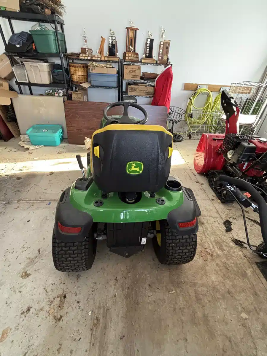 Gallery image 2 for 2015 John Deere D155 Lawn Tractor