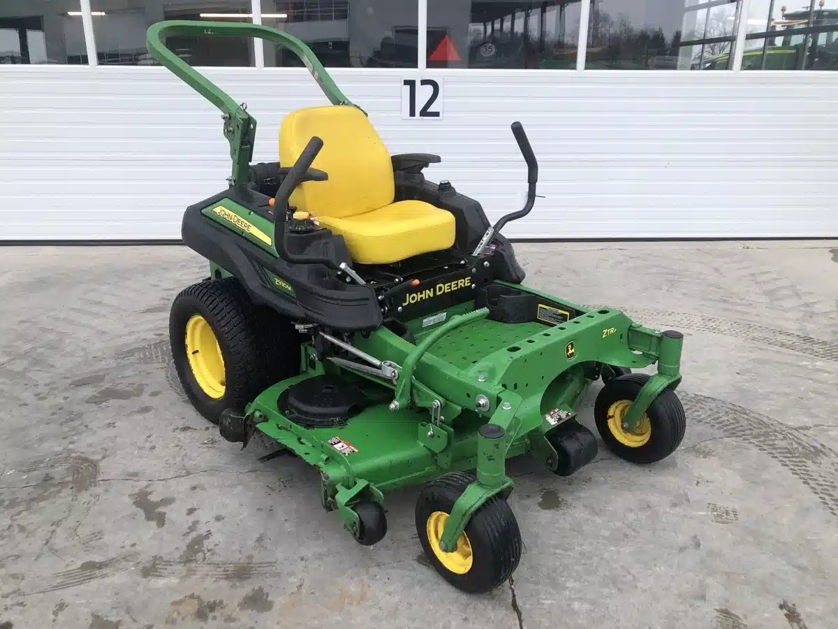 Gallery image 2 for 2018 John Deere Z930M Mower - Zero Turn