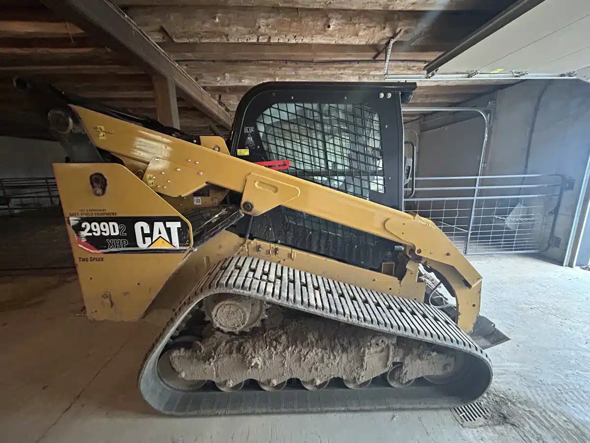 Used 2015 Caterpillar 299D2 XHP Track Loader