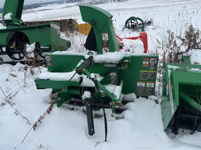 Gallery image 1 for 2012 Frontier SB1164 Snow Blower