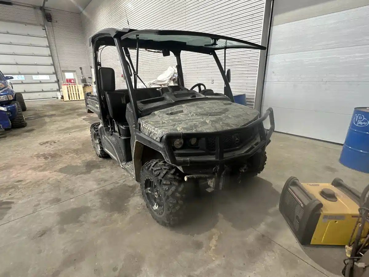 Gallery image 2 for 2018 John Deere XUV 835M Utility Vehicle