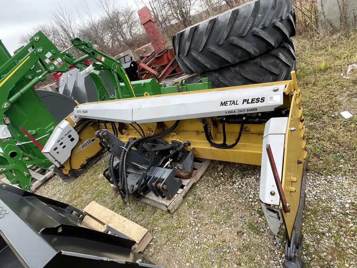 Gallery image 1 for 2021 Metal Pless 1036-16 Snow Blade