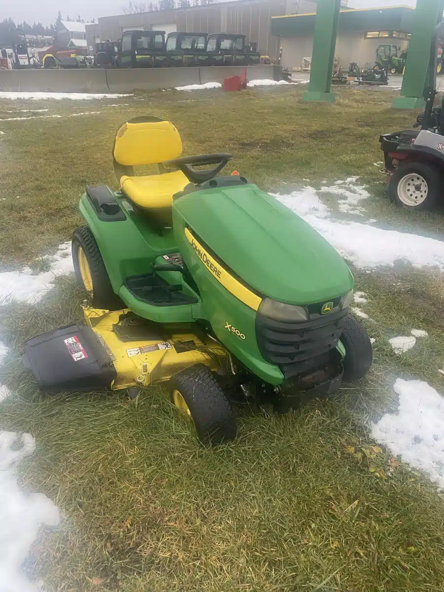 Used 2009 John Deere X500 Lawn Tractor