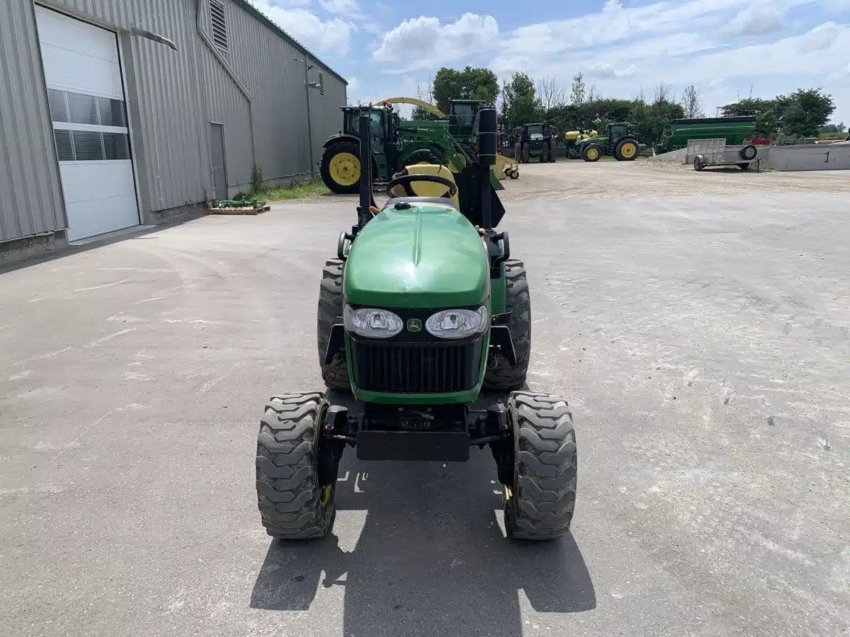 Gallery image 2 for 2010 John Deere 2320 Tractor