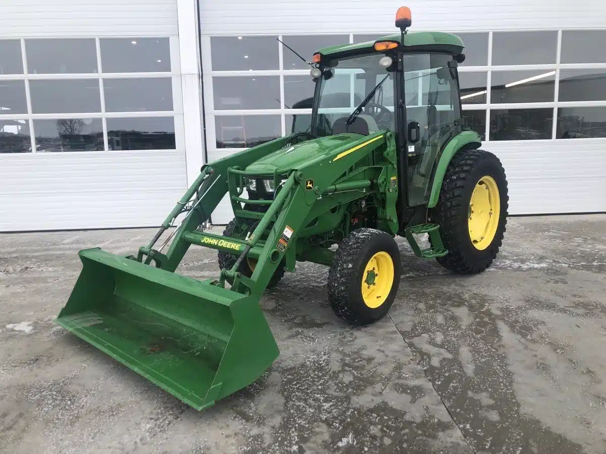 Gallery image 2 for 2019 John Deere 4052R Tractor