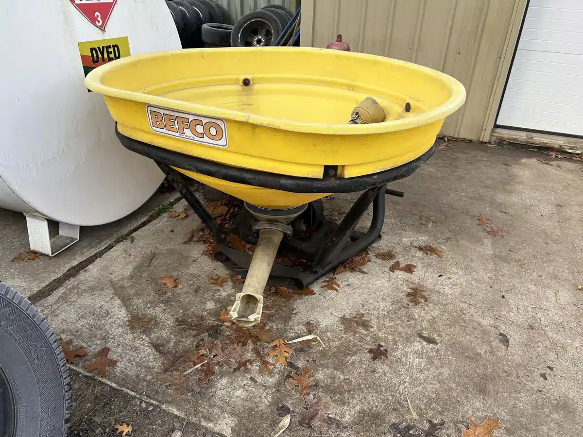 Used Befco SPREADER Spreader - Fertilizer