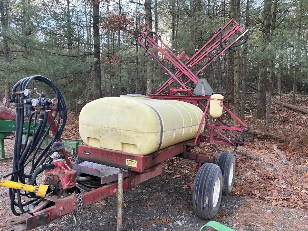 Gallery image 2 for Hardi TR500 Sprayer - Pull Type