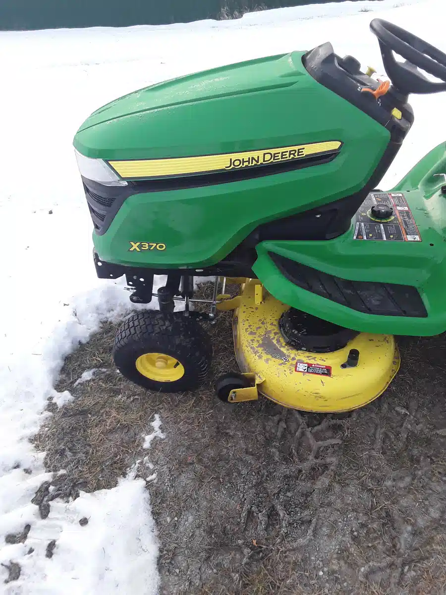 Used 2017 John Deere X370 Lawn Tractor