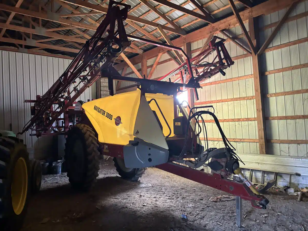 Used 2024 Hardi 3000 Sprayer - Pull Type