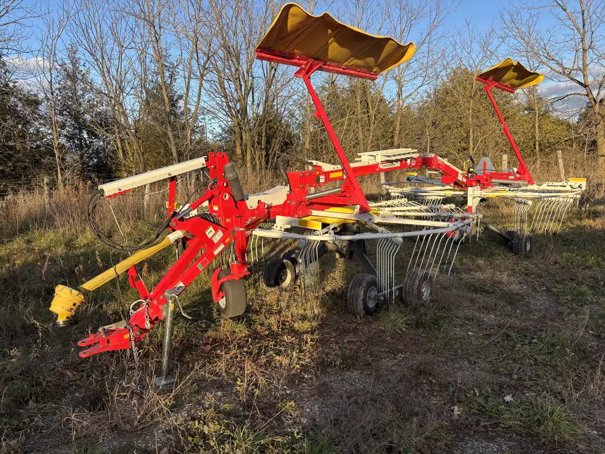 Used 2023 Pottinger TOP 692A Rake