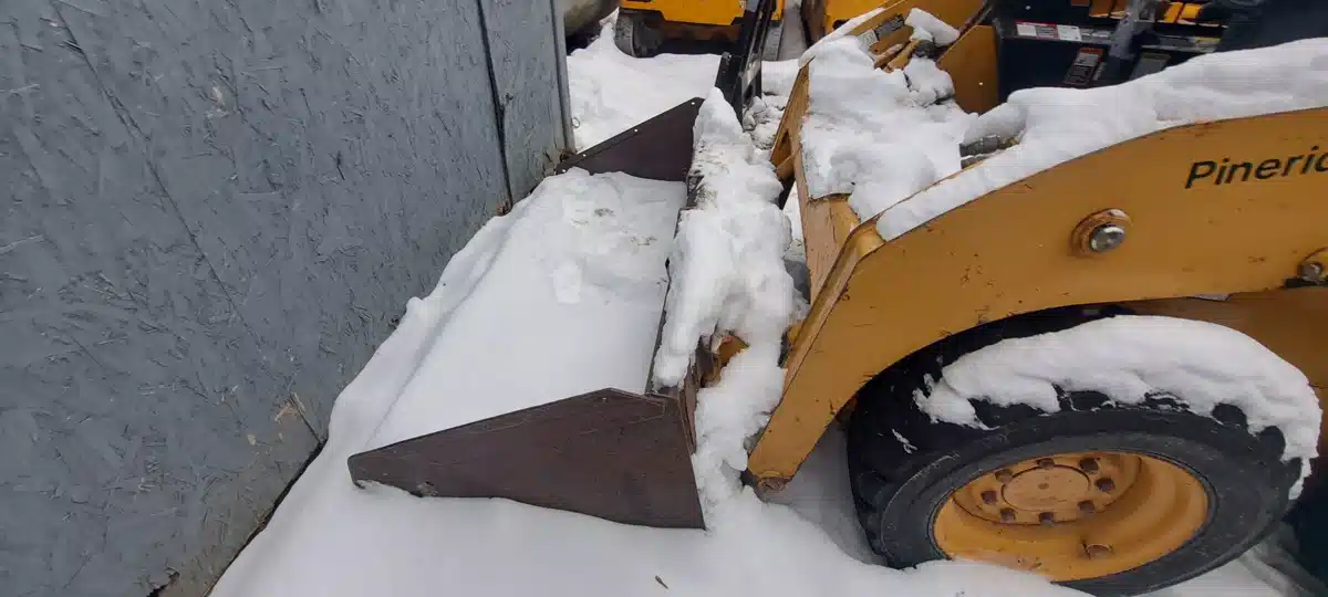 Gallery image 2 for 2014 John Deere 315 Skid Steer