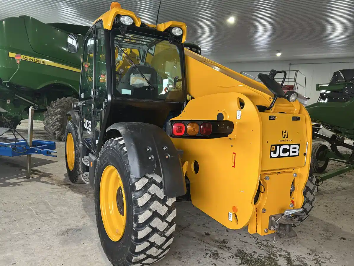 Gallery image 2 for 2017 JCB 541-70 TeleHandler