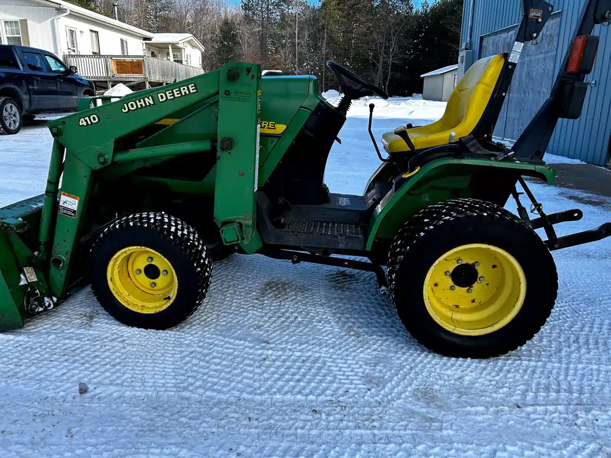 Gallery image 2 for 2002 John Deere 4010 Tractor