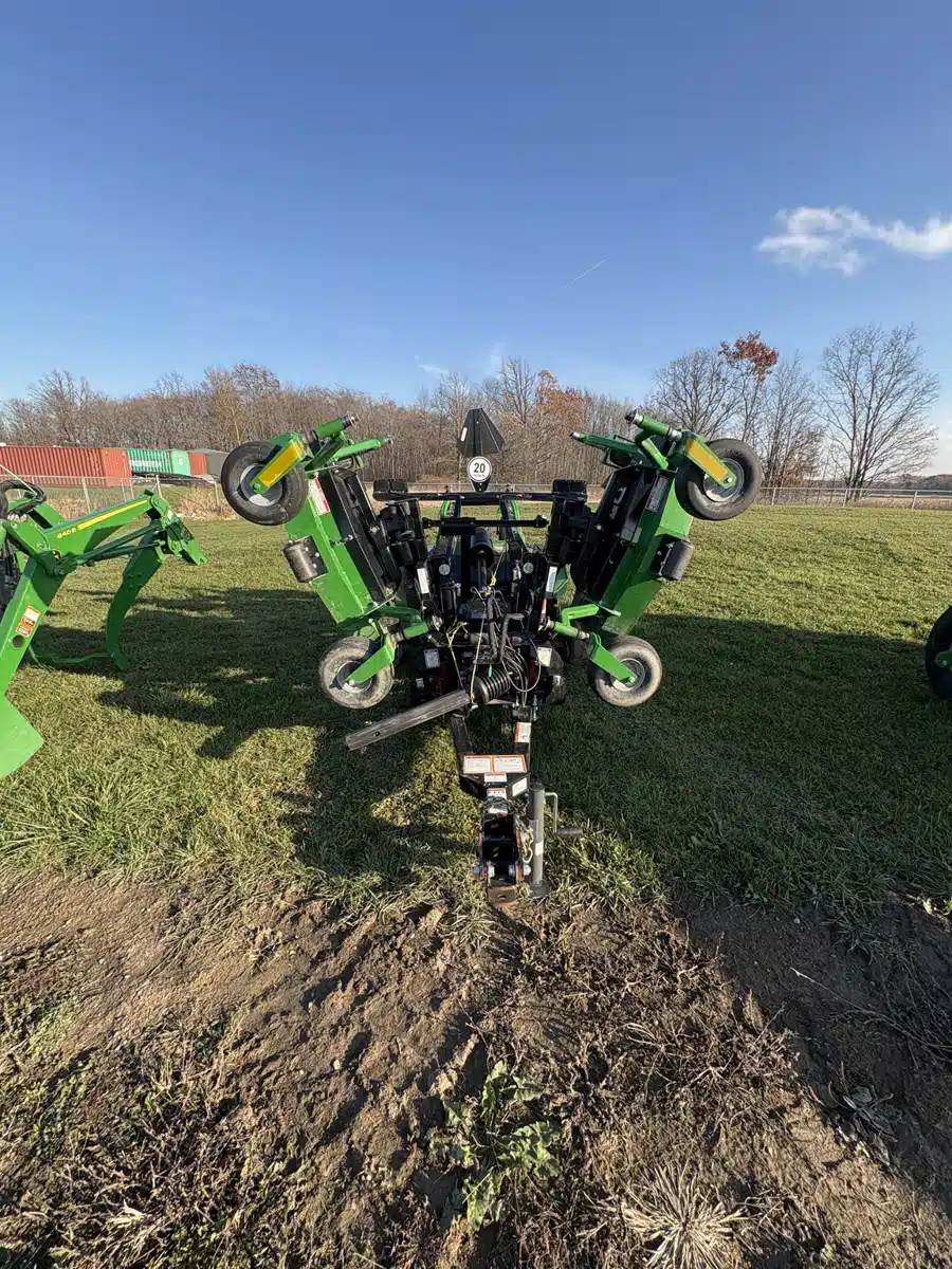 Gallery image 1 for 2025 Frontier FM4112 Mower - Finishing