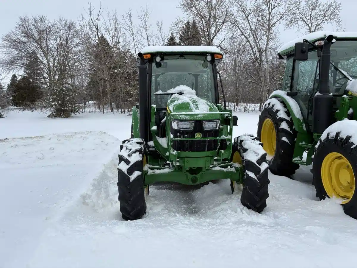 Gallery image 2 for 2023 John Deere 5075E Tractor