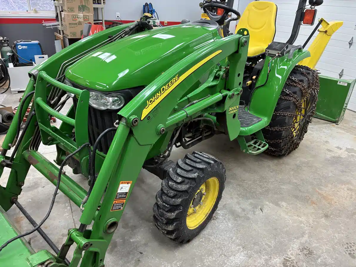 2011 John Deere 3320 Tractor