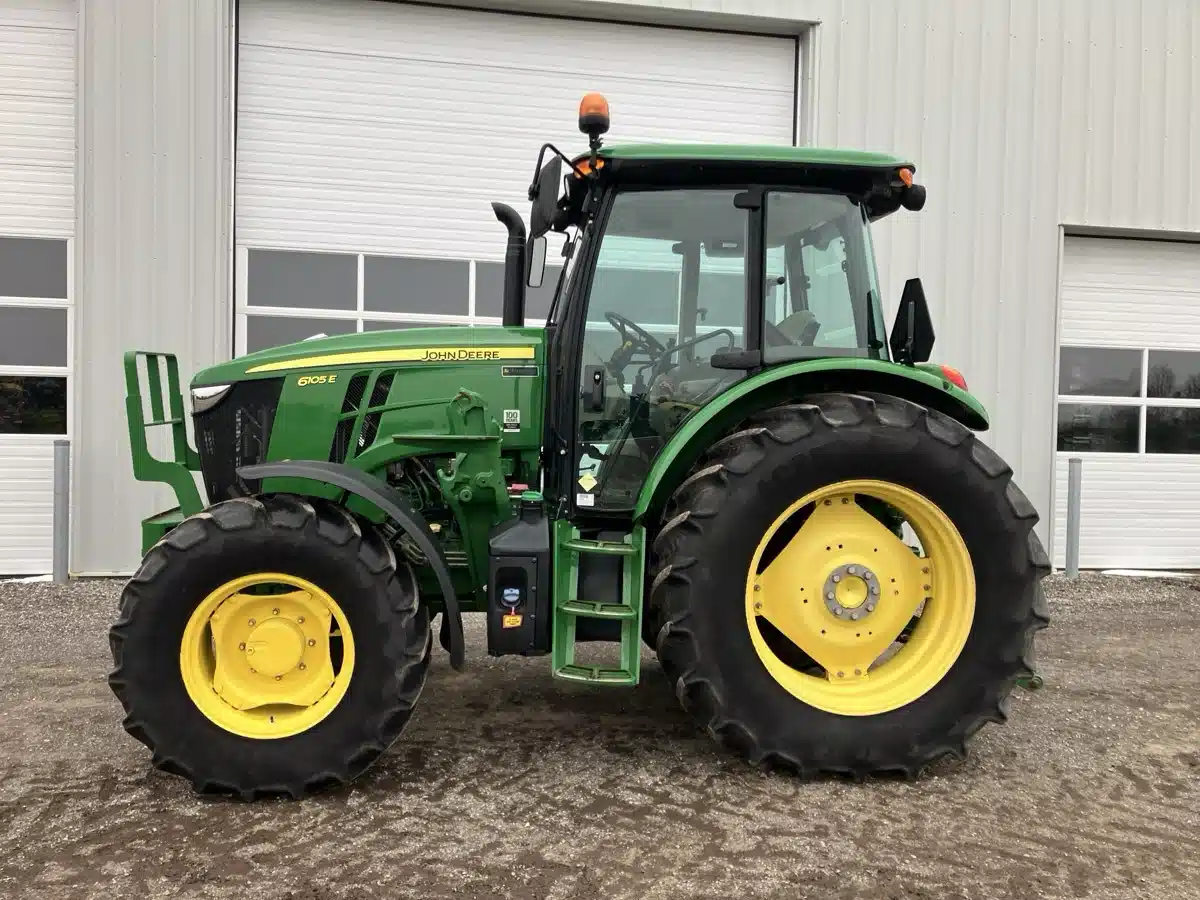 2018 John Deere 6105E Tractor
