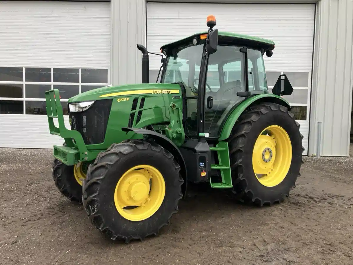 Gallery image 2 for 2018 John Deere 6105E Tractor