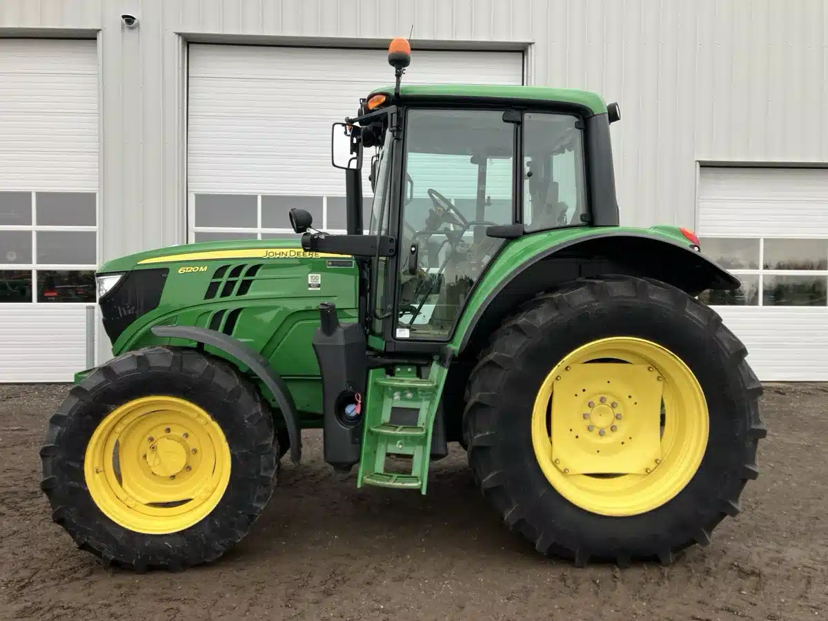 Gallery image 1 for 2018 John Deere 6120M Tractor