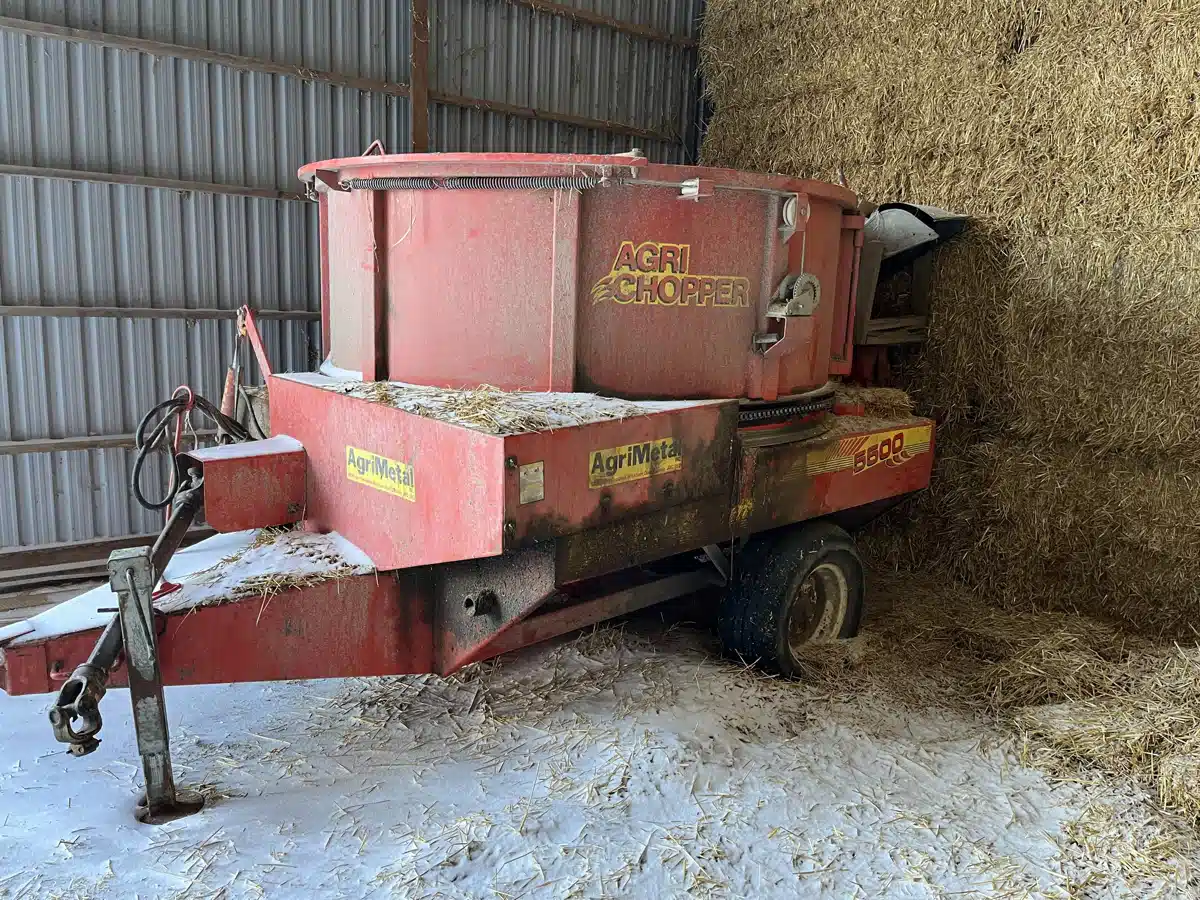 AgriMetal AgriChopper 5500 Bale Feeder