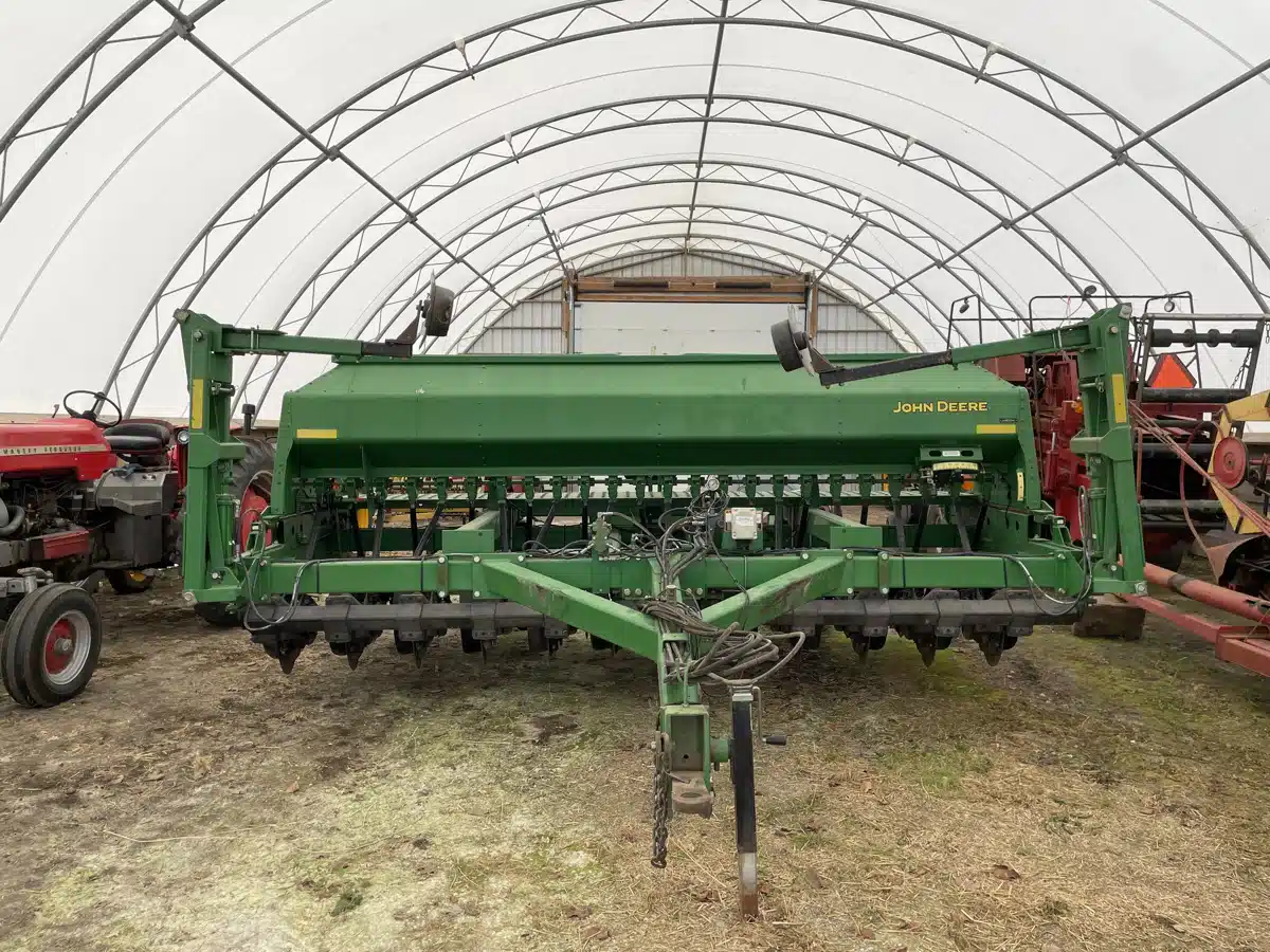 Gallery image 2 for 2011 John Deere 1590 Drill
