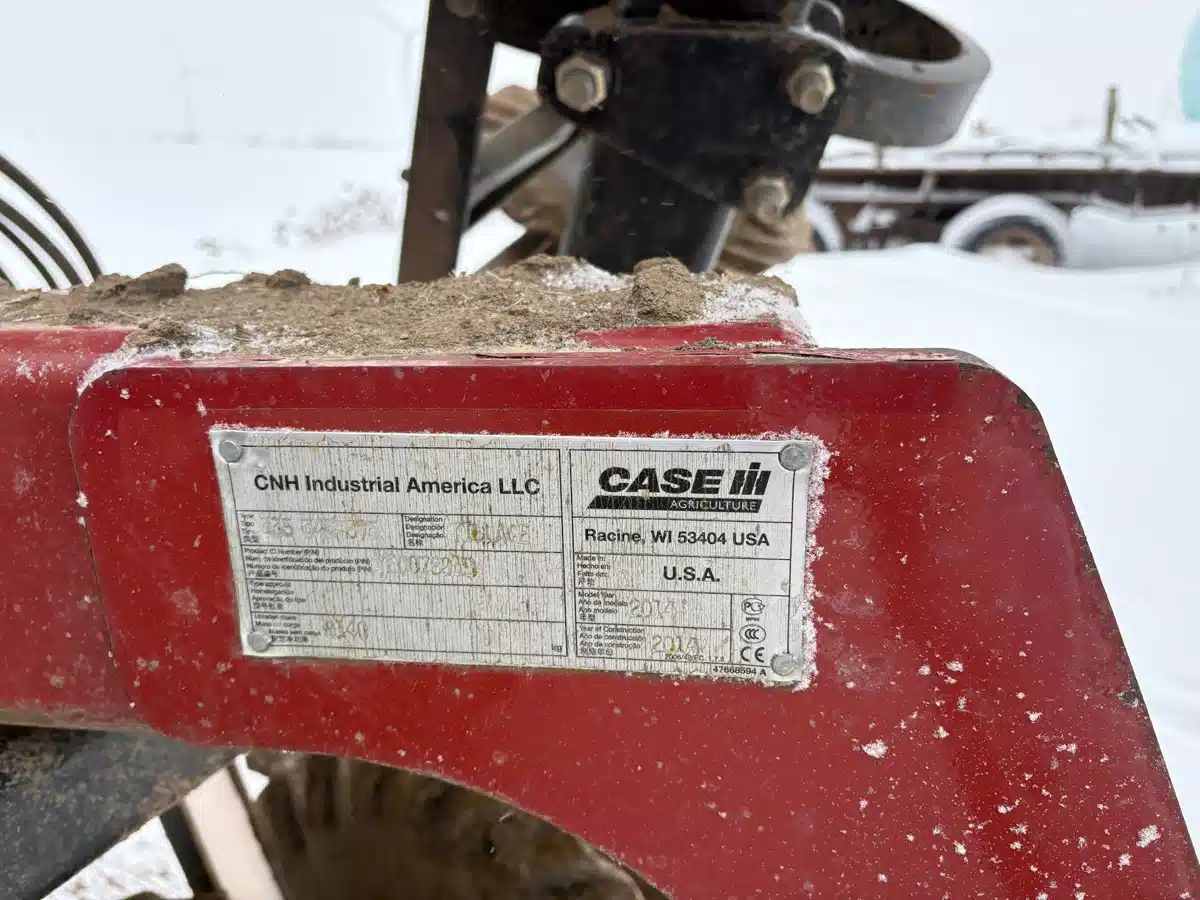 Gallery image 2 for 2014 Case IH TRUE-TANDEM 335VT Vertical Tillage